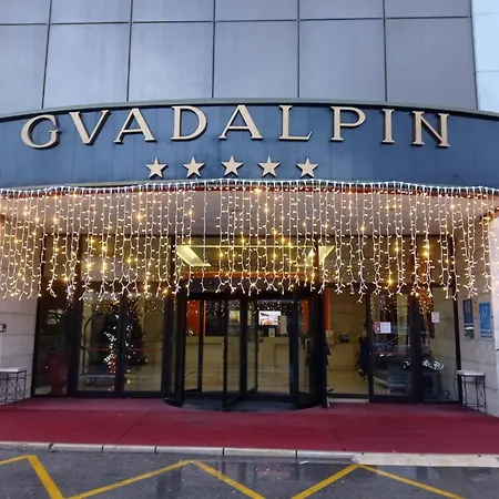 Atico Duplex Guadalpin Lejlighed *