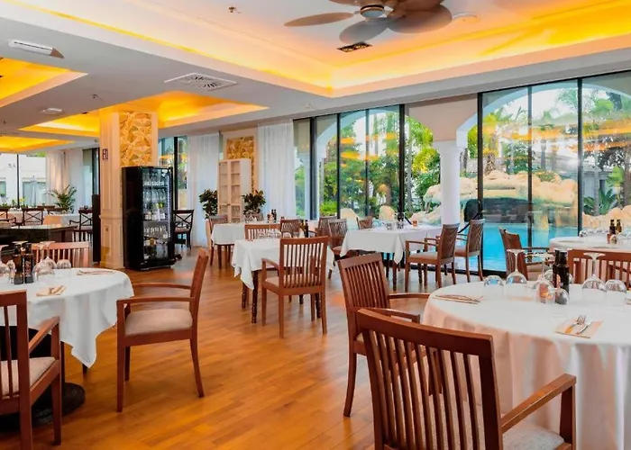 Atico Duplex Guadalpin マルベーリャ